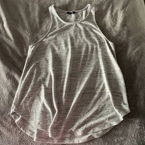 grey tank top